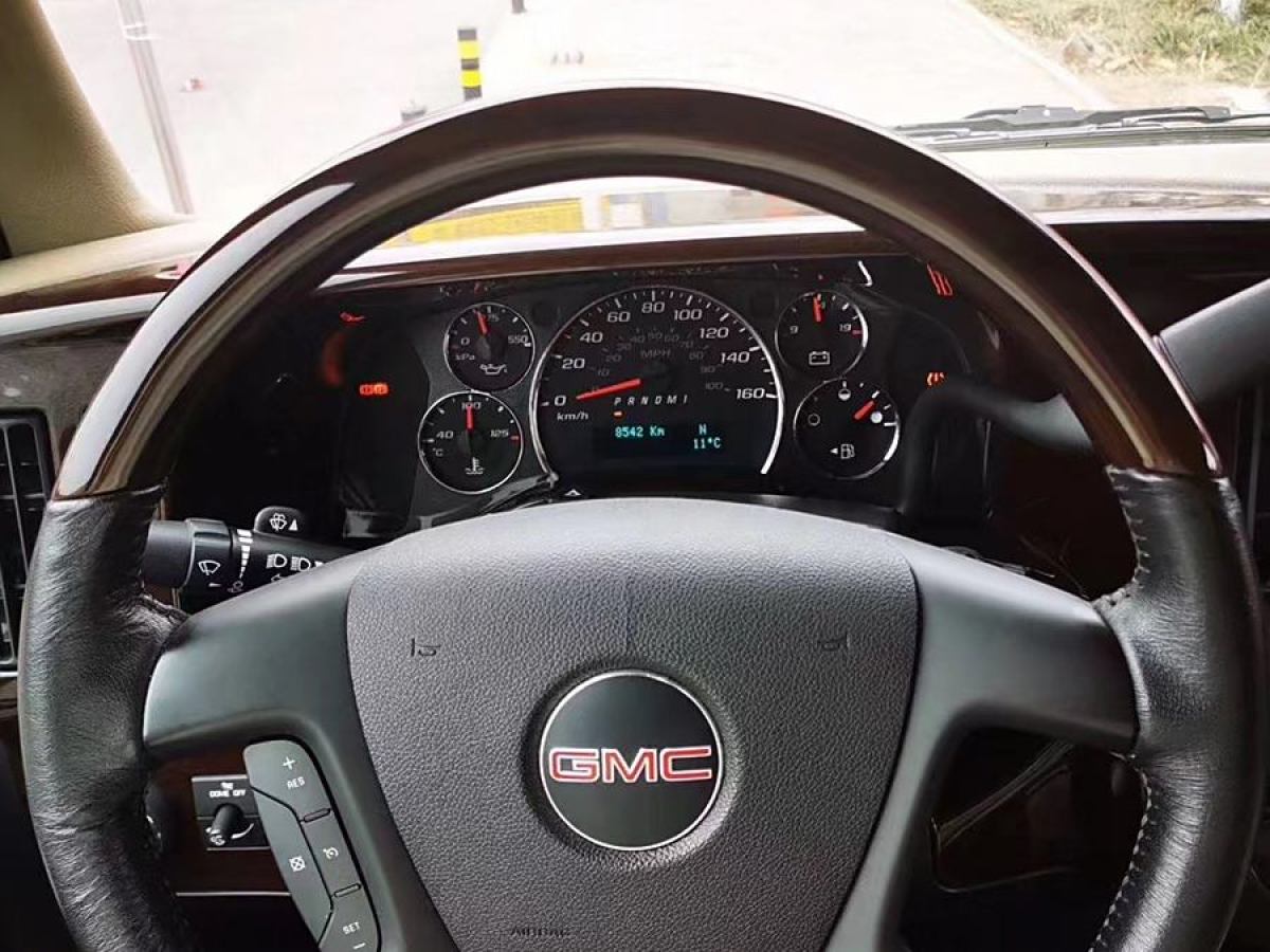 GMC SAVANA  2014款 6.0L 長軸領(lǐng)袖版圖片