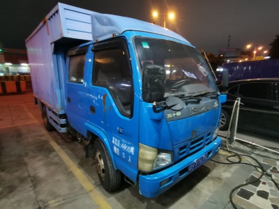 2013年6月 五十铃 竞技者 2.8T UC柴油多功能车图片