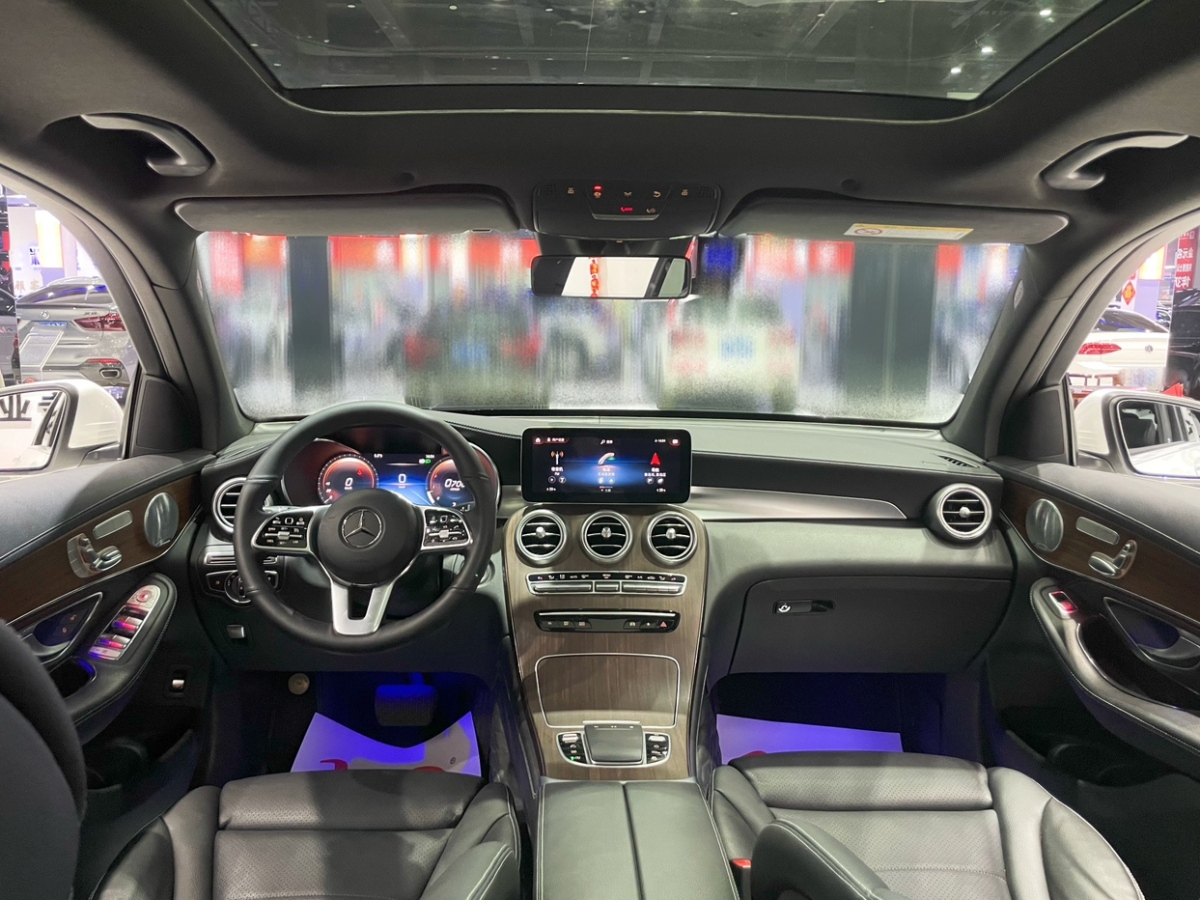 2019年9月奔驰 奔驰GLC  2020款 GLC 300 L 4MATIC 豪华型