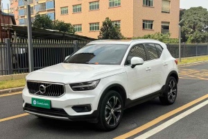 沃尔沃XC40 沃尔沃 T4 四驱智雅运动版