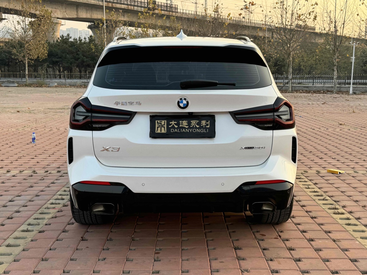 寶馬 寶馬X3  2022款 改款 xDrive30i 領(lǐng)先型 M曜夜套裝圖片