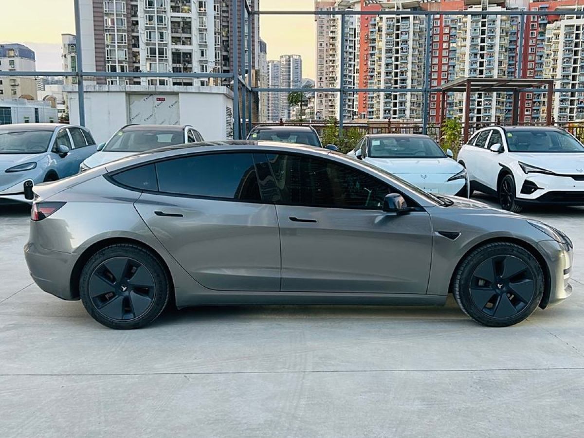 特斯拉 Model Y  2022款 改款 后輪驅(qū)動(dòng)版圖片