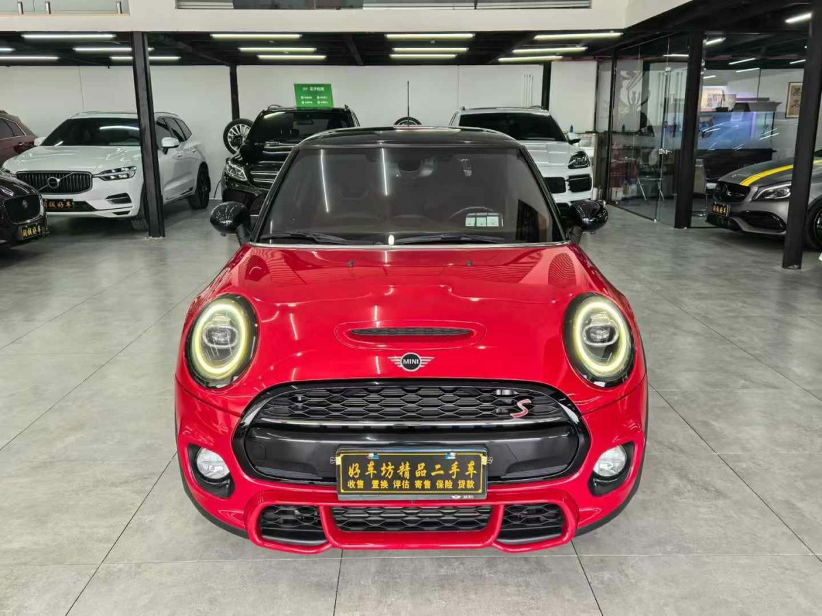 2019年1月MINI CLUBMAN  2019款 1.5T COOPER 登月版