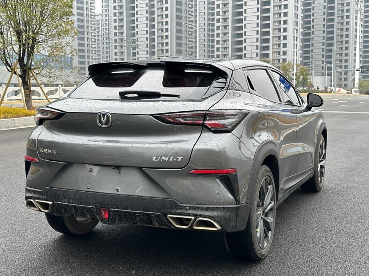 長(zhǎng)安 UNI-T  2020款 1.5T 旗艦型圖片