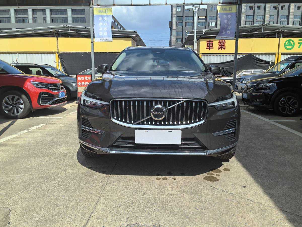 沃爾沃 XC60  2022款 B5 四驅(qū)智逸豪華版圖片