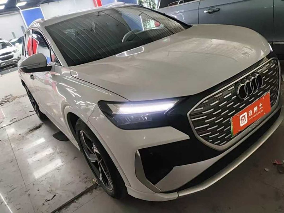 奧迪 奧迪Q4 e-tron  2022款 40 e-tron 創(chuàng)境版圖片