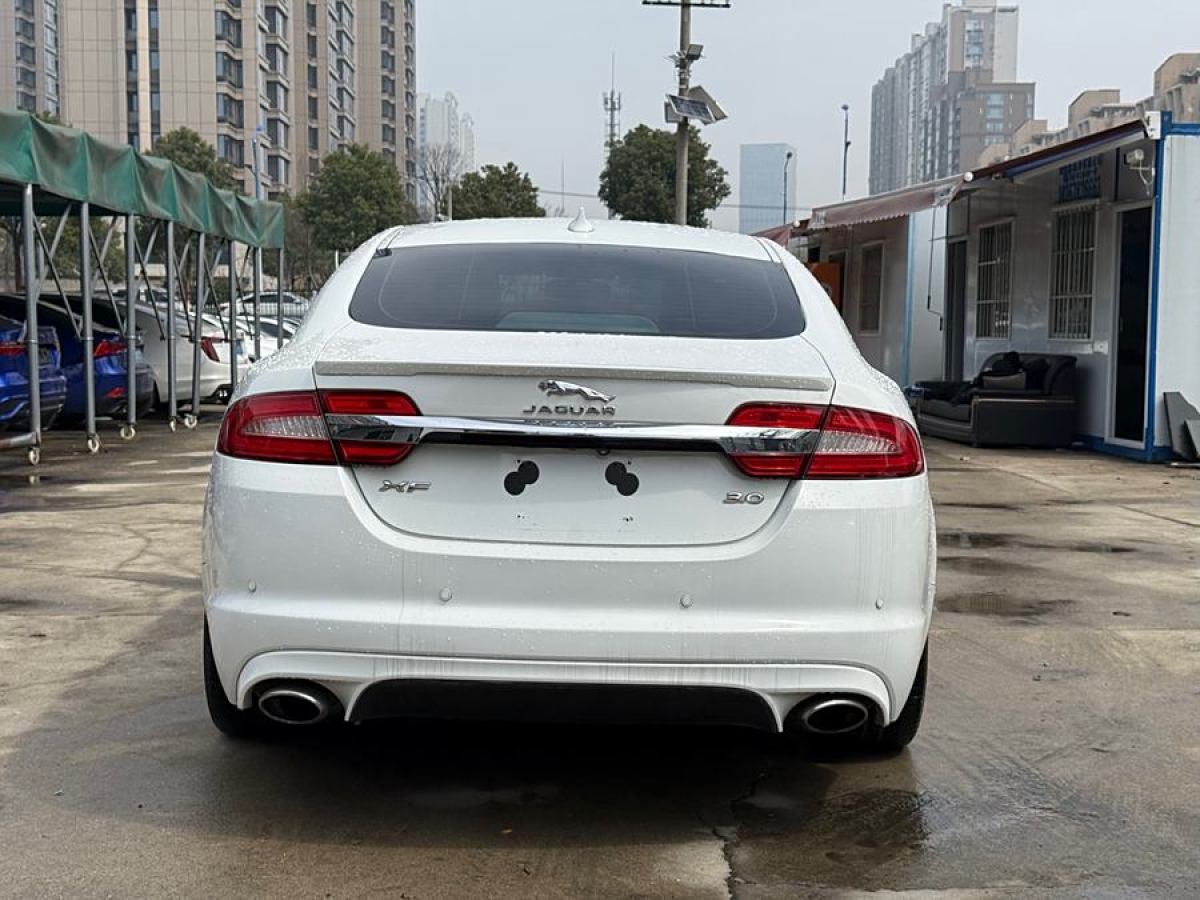 捷豹 XF  2015款 XF 3.0 SC R-Sport 豪華版圖片