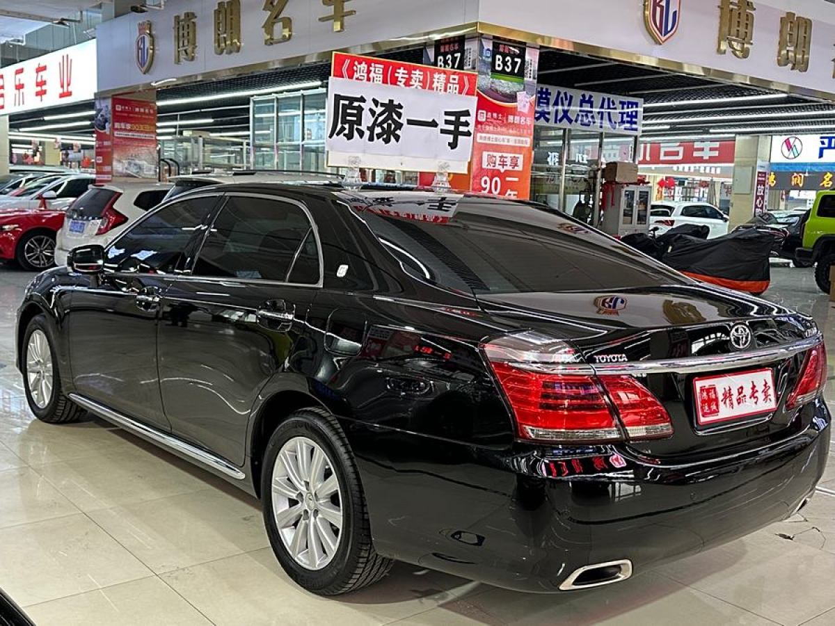 豐田 皇冠  2012款 2.5L Royal 導(dǎo)航版圖片