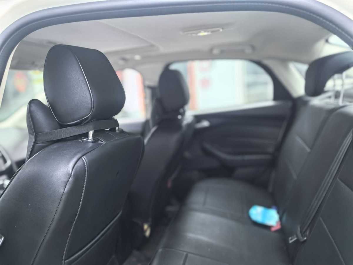 福特 ?？怂? 2012款 三廂 1.6L 自動風(fēng)尚型圖片