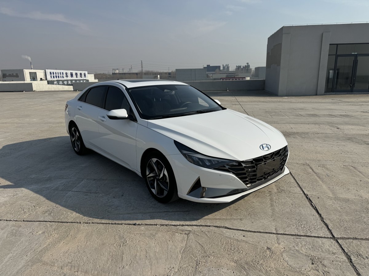 現(xiàn)代 伊蘭特  2022款 1.5L CVT LUX尊貴版圖片