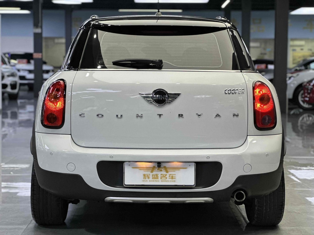 MINI COUNTRYMAN  2016款 1.6T COOPER ALL4 Fun装备控图片