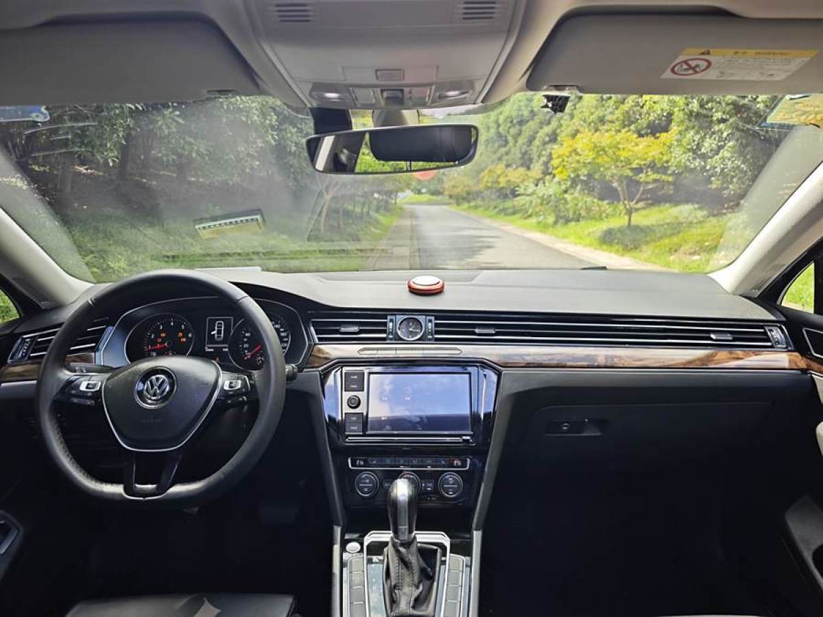 大眾 邁騰  2019款  330TSI DSG 豪華型 國(guó)VI圖片