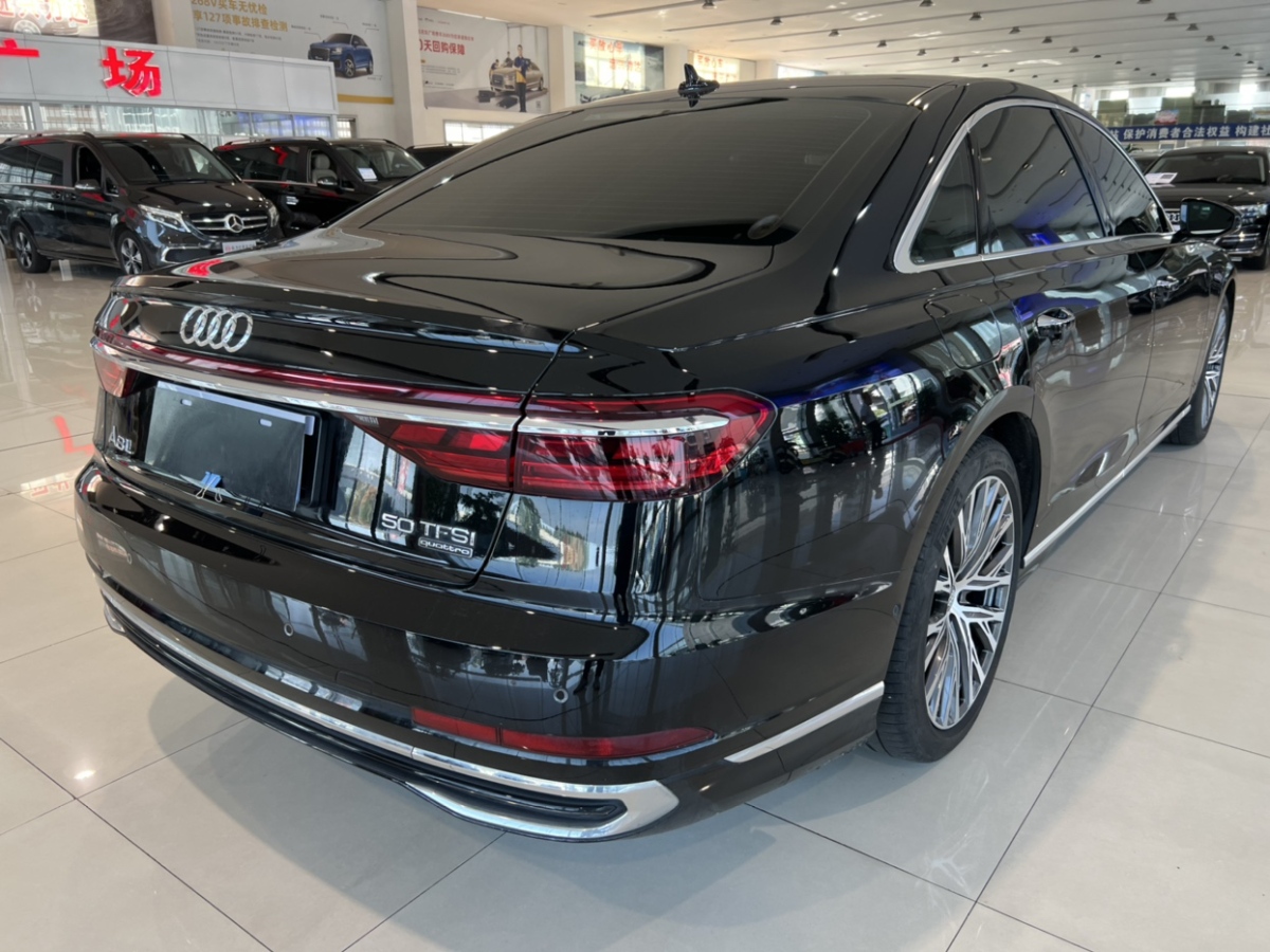 奧迪 奧迪A8  2023款 A8L 50 TFSI quattro 臻選型圖片