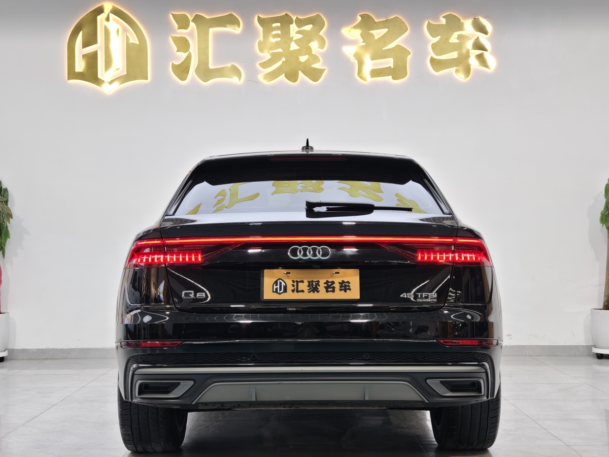 奧迪 奧迪Q8  2021款 45 TFSI 臻選動感型圖片