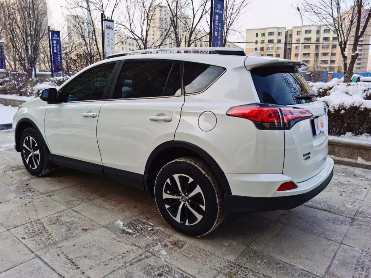 豐田 rav4榮放 2020款 2.0l cvt兩驅風尚plus版圖片