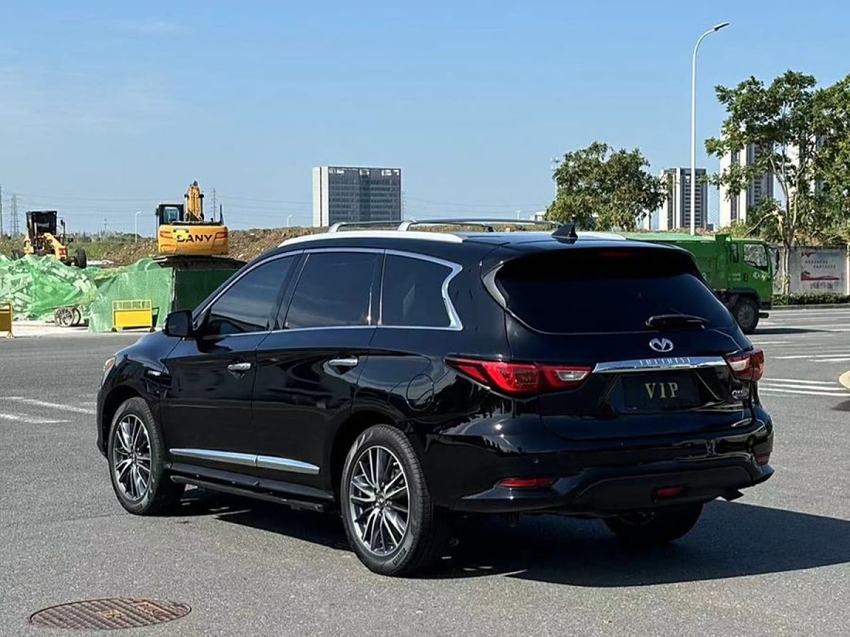 2018年3月英菲尼迪 QX60  2020款 2.5 S/C Hybrid 兩驅(qū)卓越版 國(guó)VI