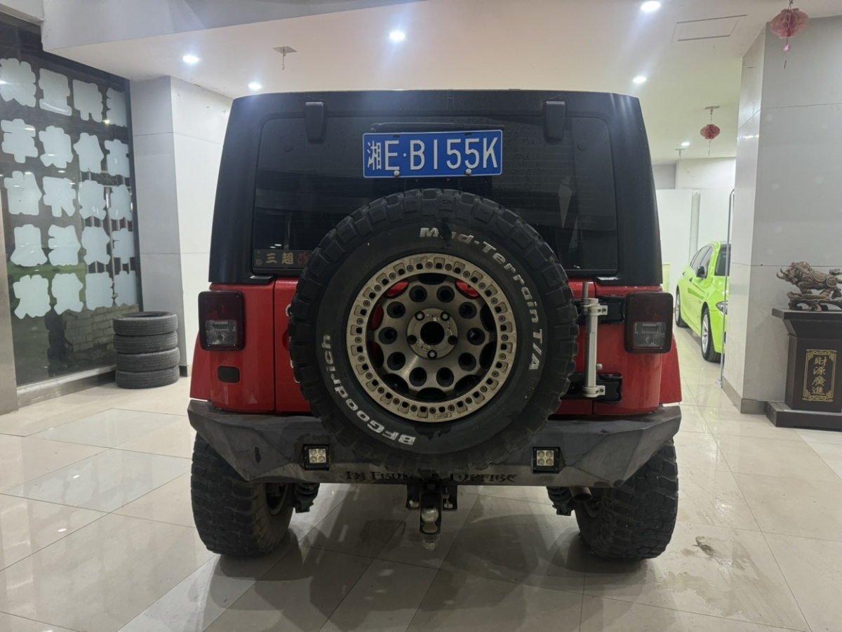 Jeep 牧馬人  2011款 3.8L Sahara 四門版圖片