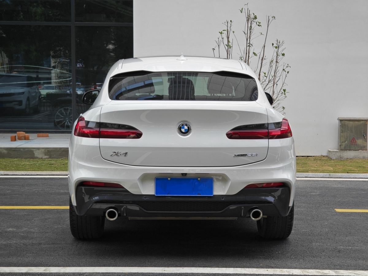 寶馬 寶馬X4  2020款 xDrive25i M運(yùn)動(dòng)套裝圖片