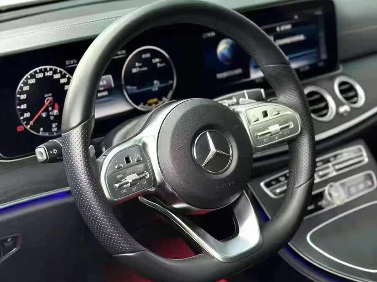 奔馳 奔馳E級  2019款 改款 E 300 L 運動時尚型圖片