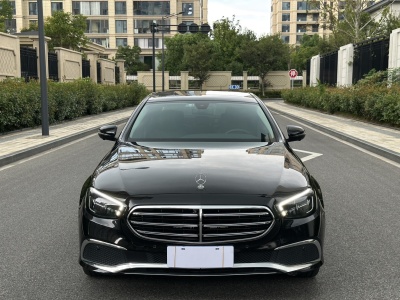 奔驰 奔驰E级 E 300 L 豪华型图片