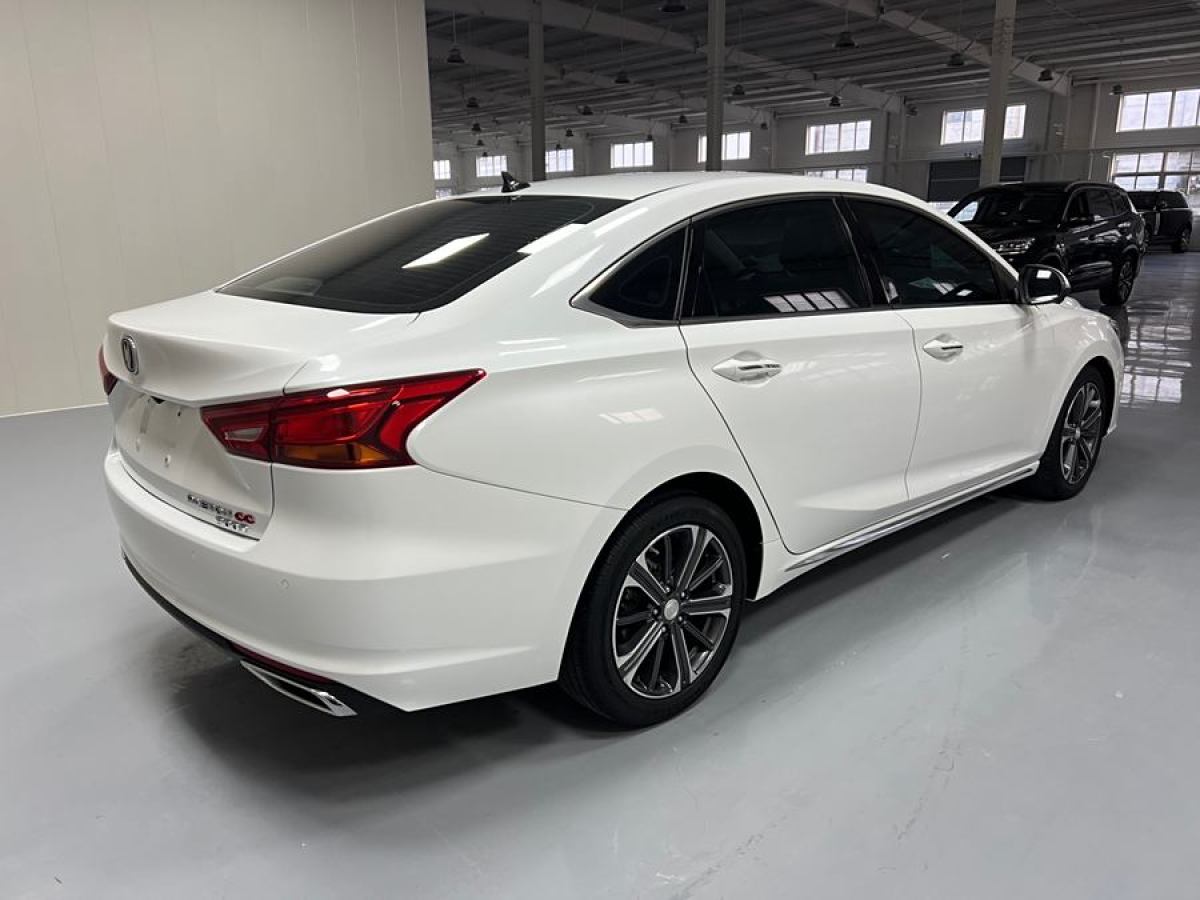 長(zhǎng)安 銳程CC  2022款 藍(lán)鯨版 1.5T DCT豪華型圖片