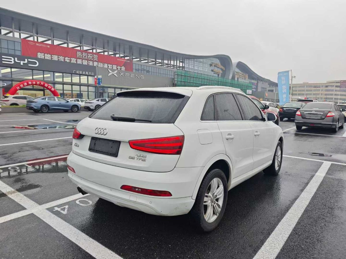 2014年1月奧迪 奧迪Q3  2014款 Q3 1.4T 30TFSI 手動標(biāo)準(zhǔn)型