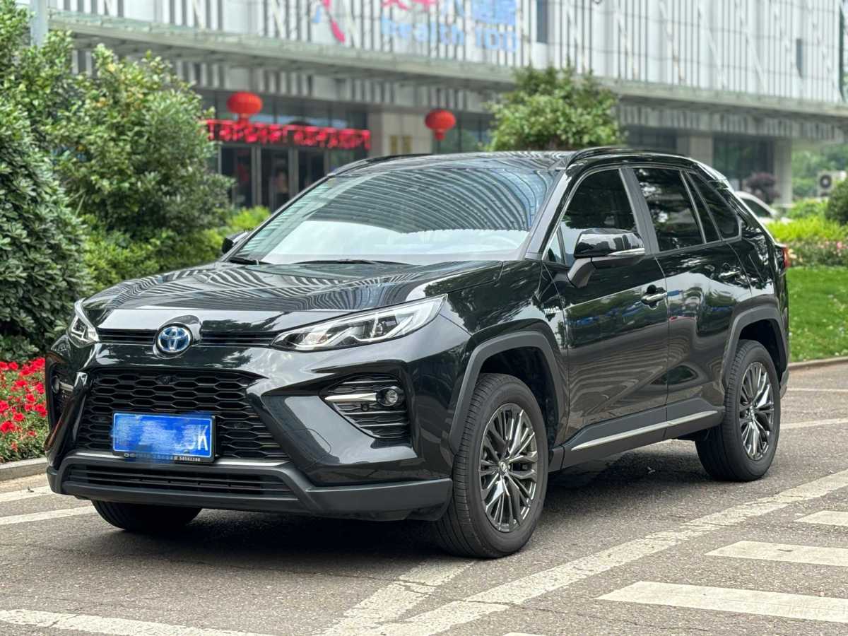 丰田 威兰达  2023款 双擎 2.5L E-CVT四驱尊贵版图片