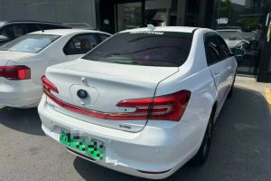 秦 比亞迪 1.5T 智聯(lián)尊貴型