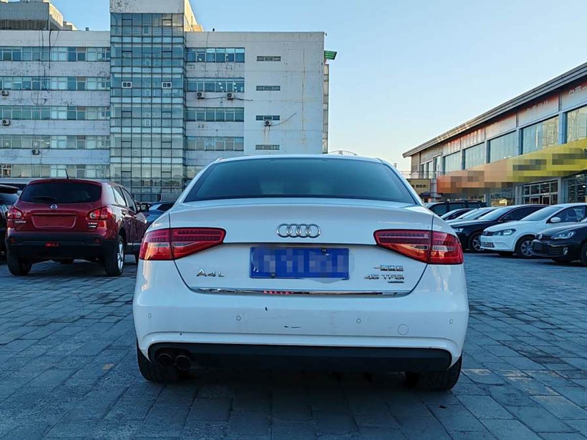 奧迪 奧迪A4L  2015款 45 TFSI quattro個(gè)性運(yùn)動(dòng)型圖片