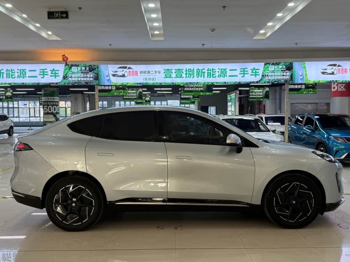 埃安 昊鉑HT  2023款 670 后驅(qū)特高壓版圖片