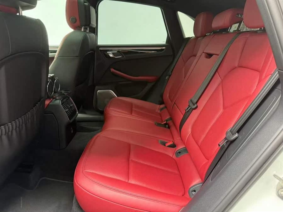 保時(shí)捷 Macan  2023款 Macan 2.0T圖片