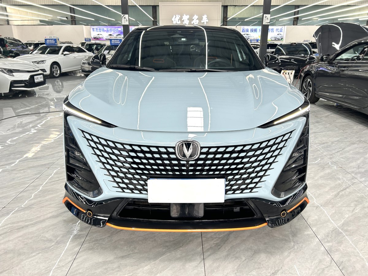 長安 UNI-T  2022款 2.0T 領(lǐng)航型圖片