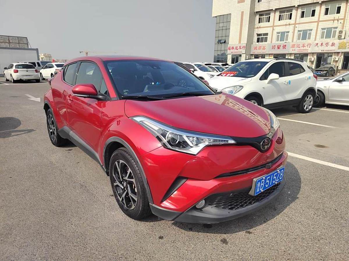 2019年12月豐田 C-HR  2020款 2.0L 領(lǐng)先版