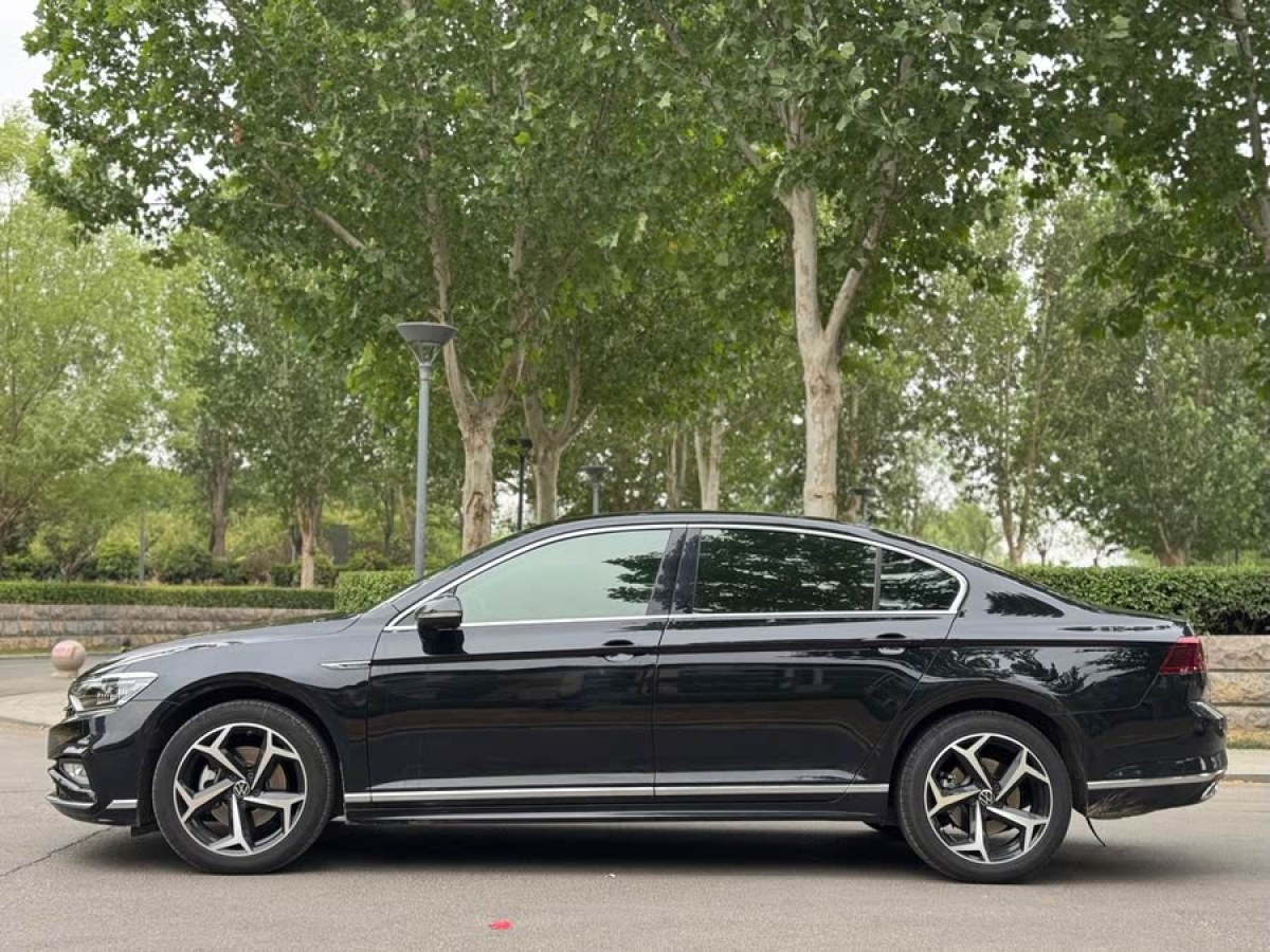 大眾 邁騰  2024款 200萬(wàn)輛眾享款 330TSI DSG豪華型圖片