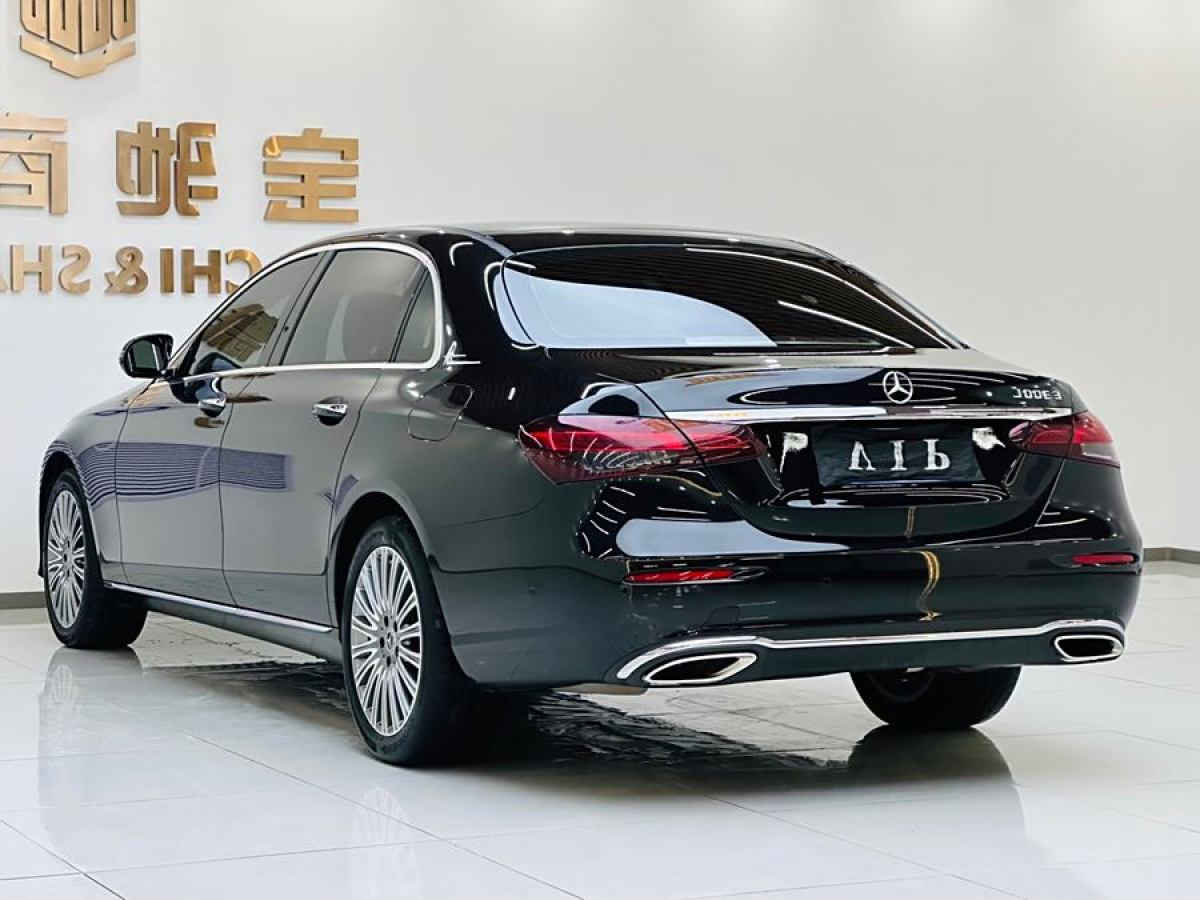 奔馳 奔馳E級(jí)  2021款 改款 E 300 L 豪華型圖片