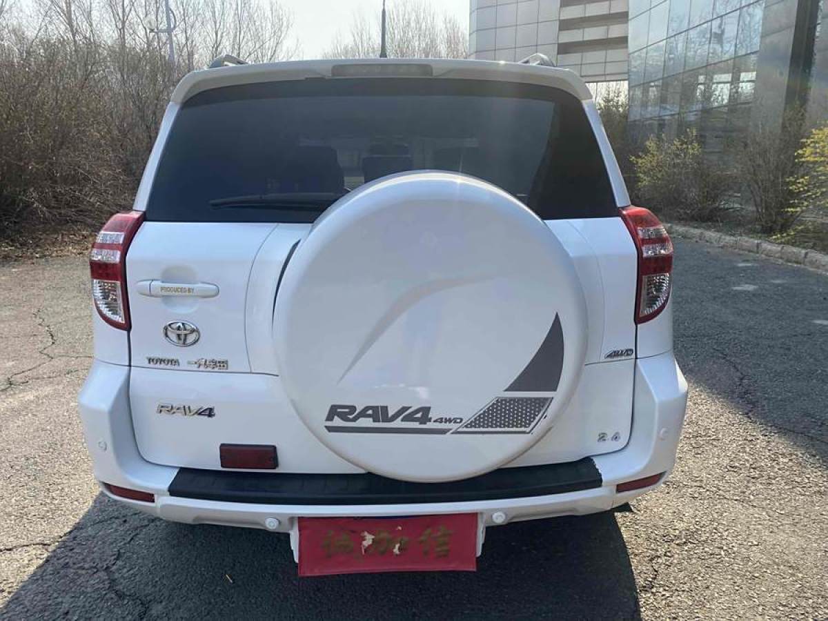 豐田 RAV4榮放  2012款 炫裝版 2.4L 自動(dòng)四驅(qū)豪華圖片