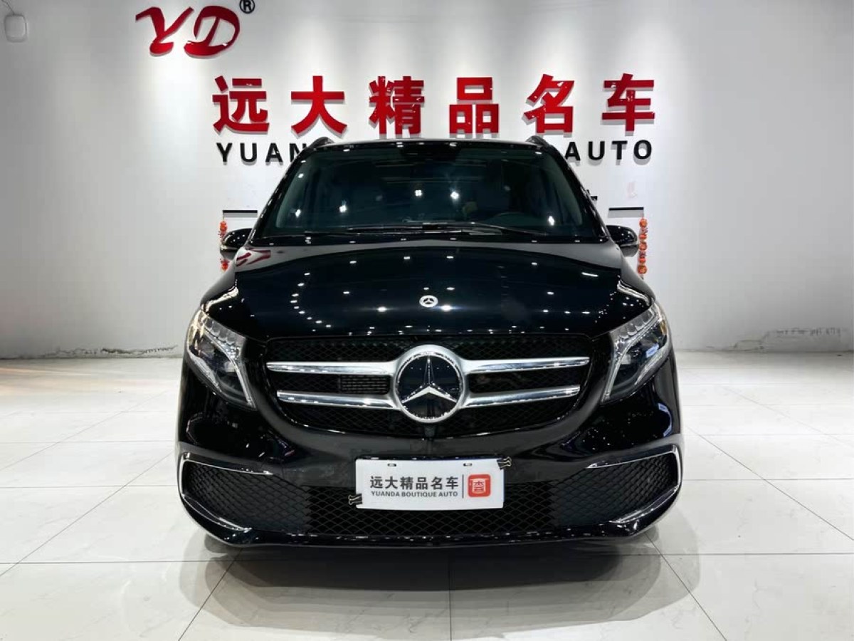 奔馳 V級(jí)  2021款 V 260 L 長(zhǎng)軸距尊貴版圖片