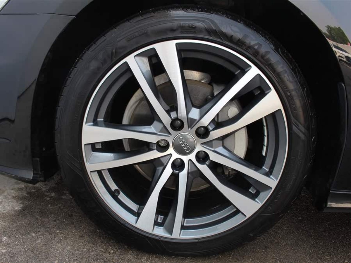 奧迪 奧迪A6L  2019款 40 TFSI 豪華動(dòng)感型圖片