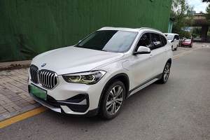 宝马X1新能源 宝马 xDrive30Le 尊享型