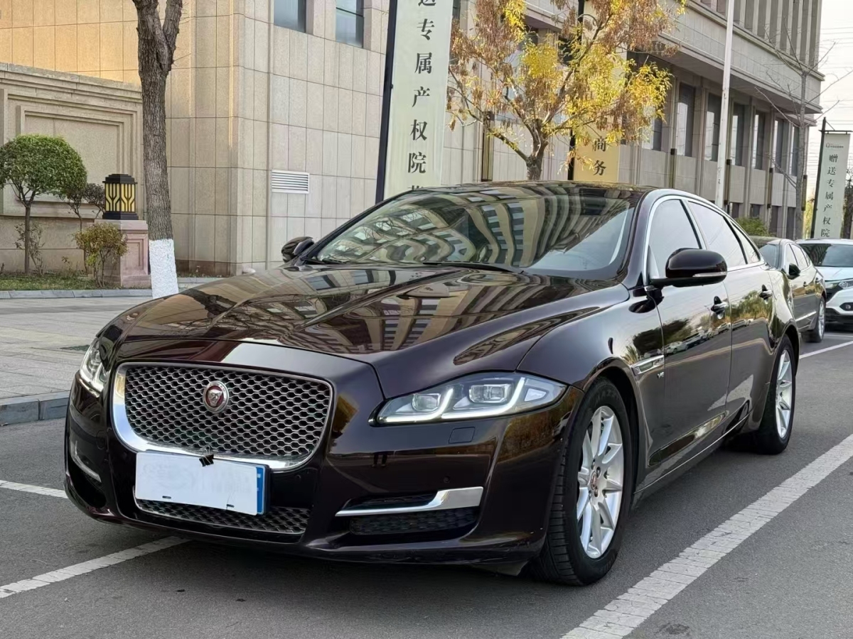 捷豹 XJ  2016款 XJL 3.0 SC 兩驅(qū)典雅商務(wù)版圖片