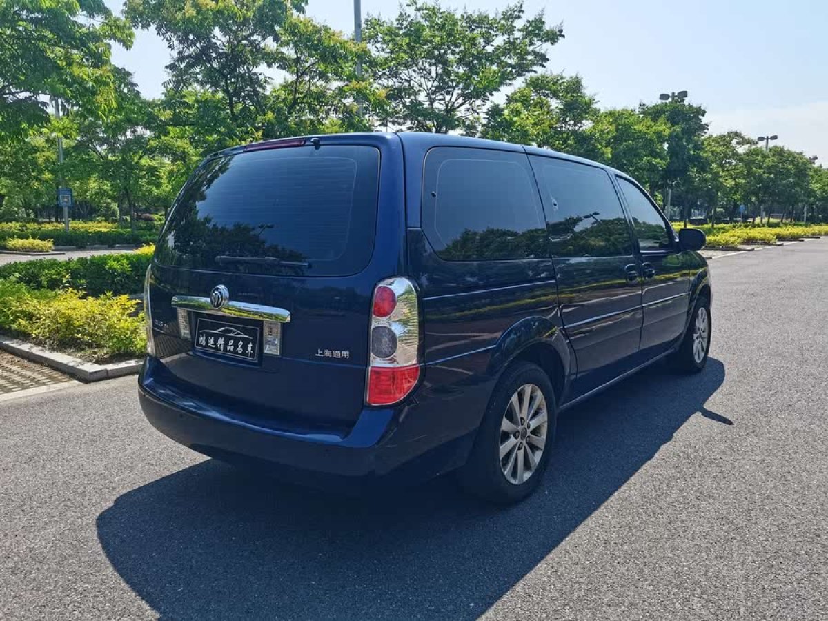 別克 GL8  2014款 2.4L 行政版圖片