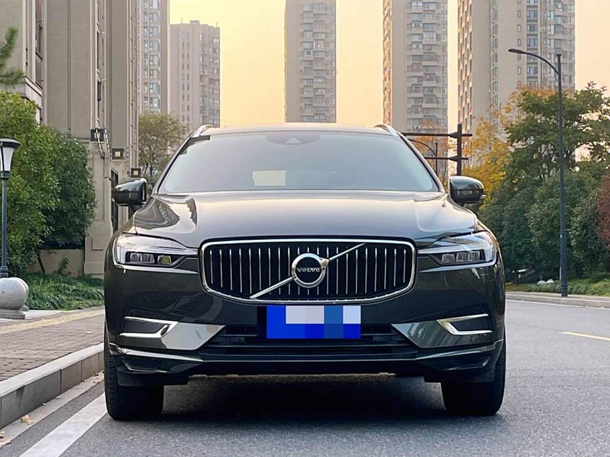 沃爾沃 XC60  2021款 T4 智行豪華版圖片