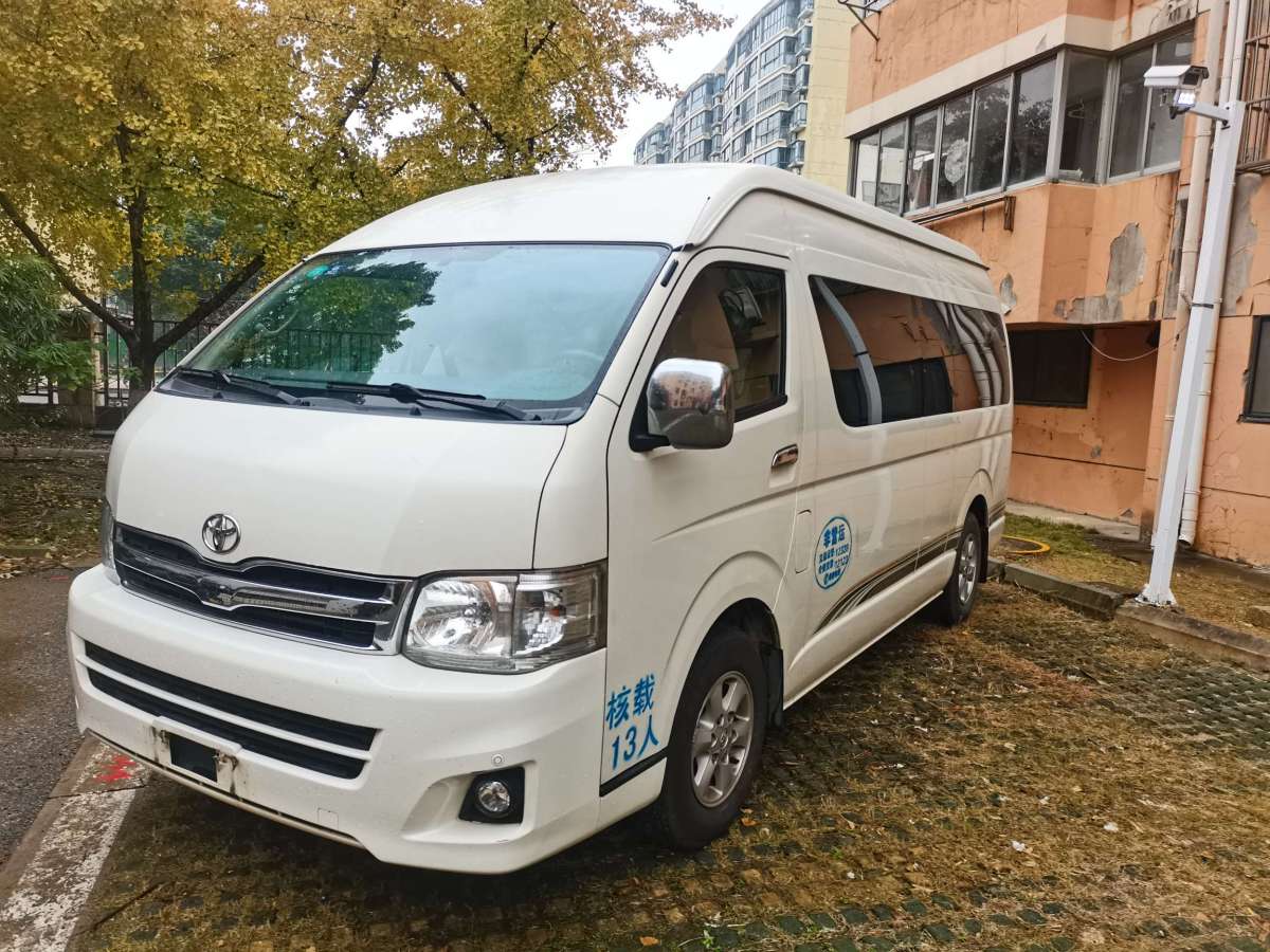 豐田 HIACE  2011款 2.7L自動標準版13座圖片