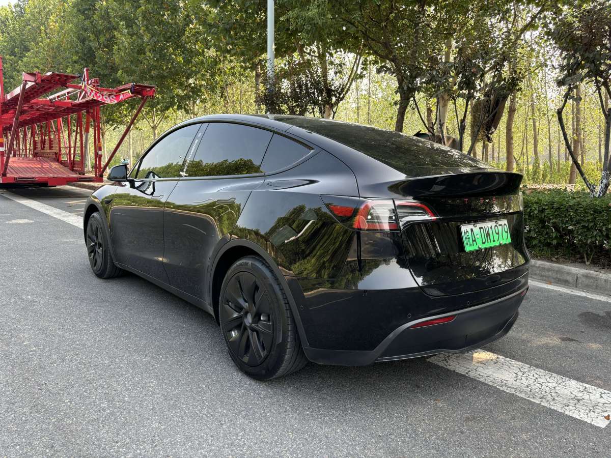 特斯拉 Model 3  2022款 改款 后輪驅(qū)動版圖片