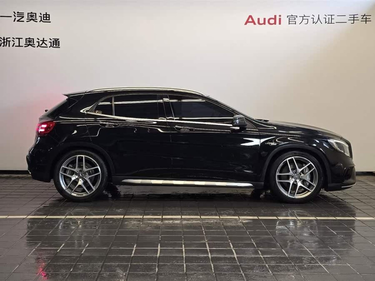 奔馳 奔馳GLA AMG  2017款 改款 AMG GLA 45 4MATIC圖片