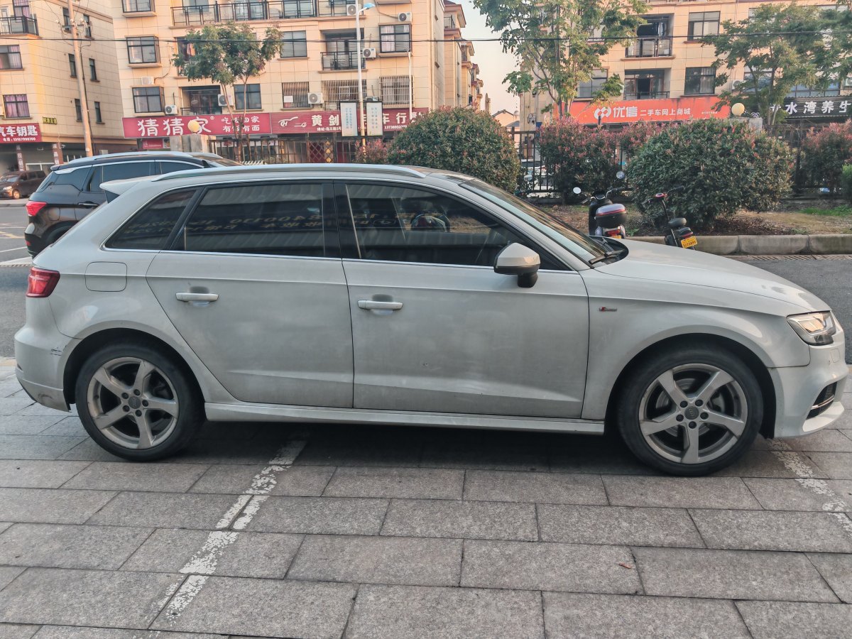 奧迪 奧迪A3  2019款 Sportback 35 TFSI 時(shí)尚型 國(guó)VI圖片