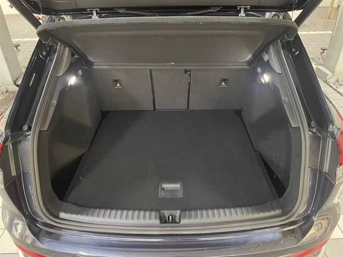 奧迪 奧迪Q4 e-tron  2024款 40 e-tron 創(chuàng)行版圖片