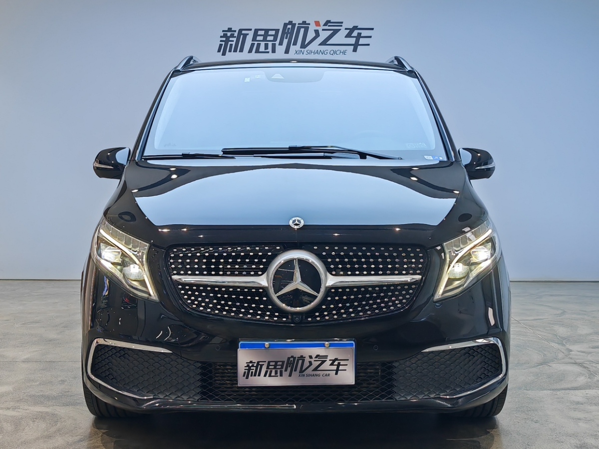 2022年1月奔馳 V級(jí)  2022款 V 260 L 長軸距尊貴版