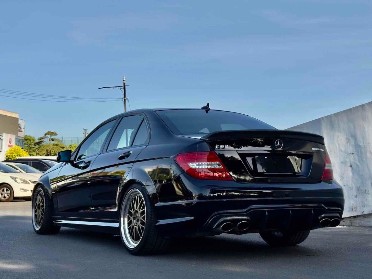 奔馳 奔馳C級(jí)AMG  2010款 AMG C 63 高性能版圖片