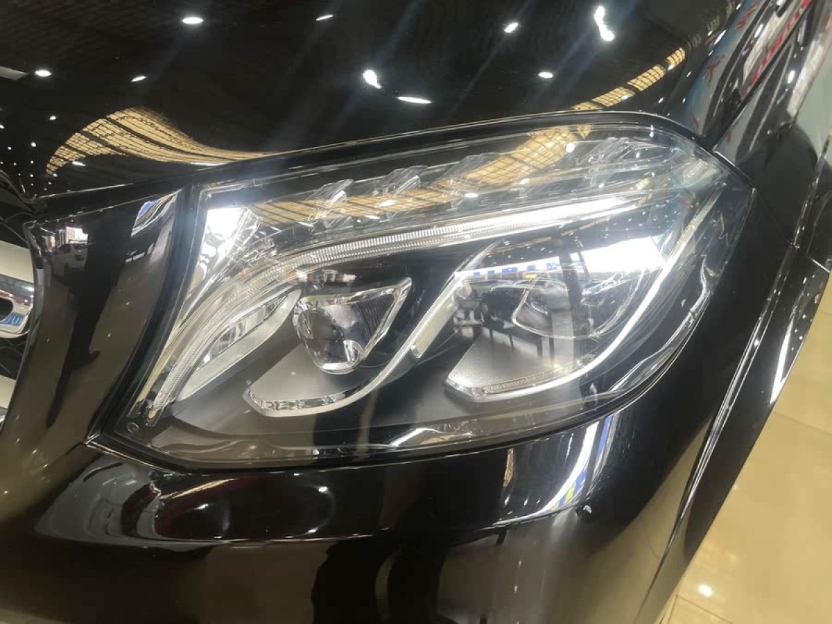 奔馳 奔馳GLS  2018款 改款 GLS 500 4MATIC圖片